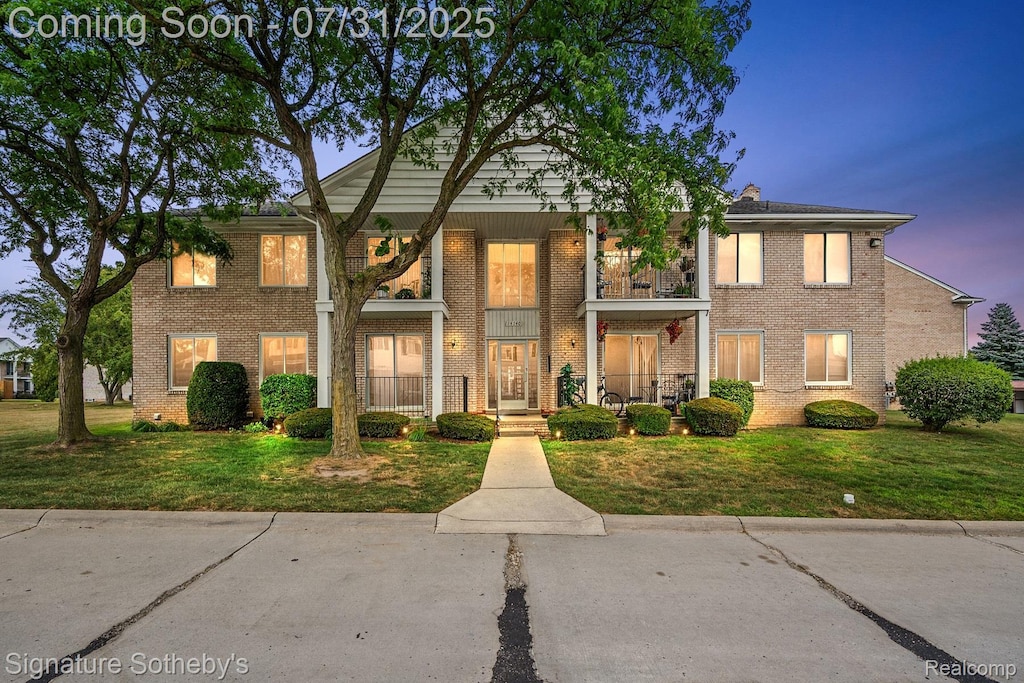 14140 Merriweather St Unit 204, Sterling Heights, MI 48312 - photo 1