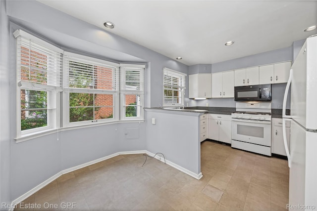 438 Colonial Ct, Grosse Pointe Farms, MI 48236 - photo 10