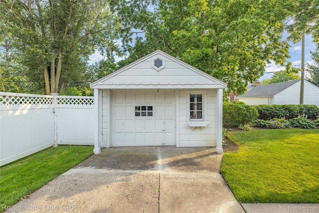 438 Colonial Ct, Grosse Pointe Farms, MI 48236 - photo 32