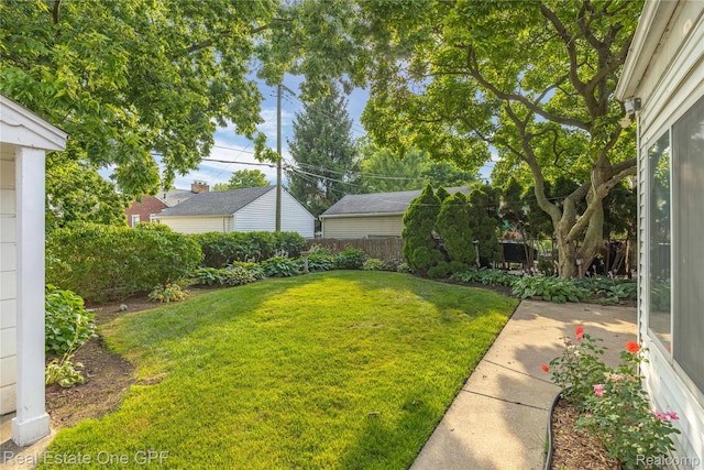 438 Colonial Ct, Grosse Pointe Farms, MI 48236 - photo 34