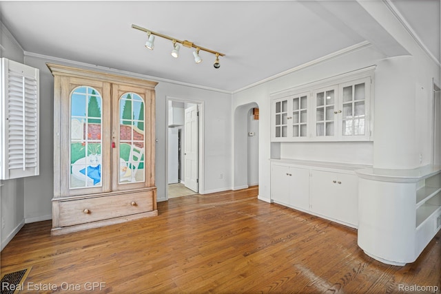 438 Colonial Ct, Grosse Pointe Farms, MI 48236 - photo 8