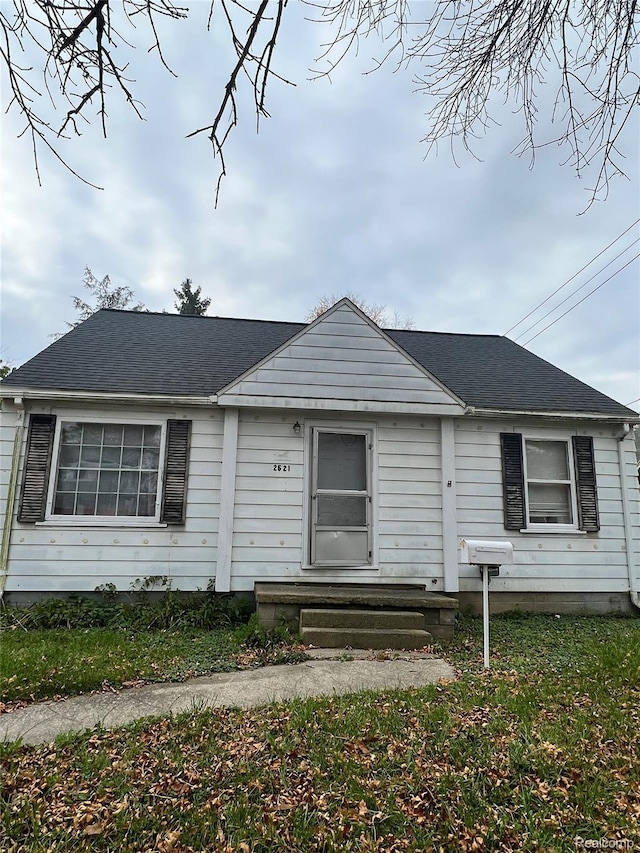 2521 Stobbe St, Saginaw, MI 48602 - photo 1