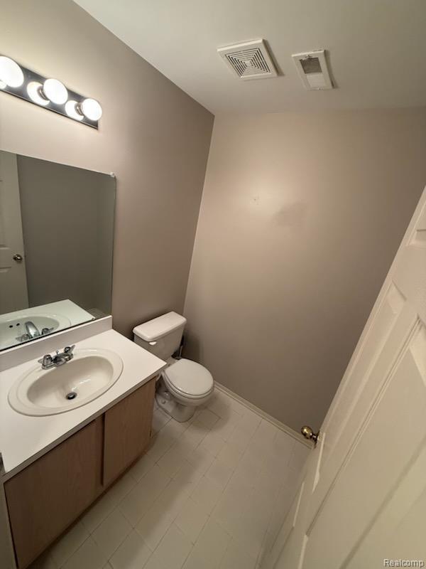 22296 Cape Cod Way, Farmington Hills, MI 48336 - photo 6