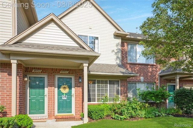 45507 Hidden View Ct, Utica, MI 48315 - photo 1