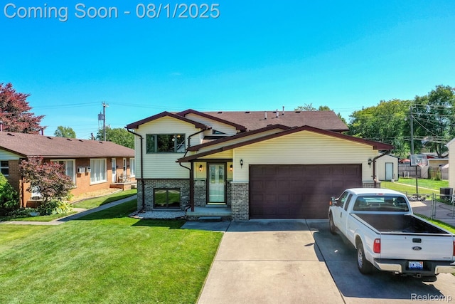 1235 Chestnut St, Wyandotte, MI 48192 - photo 1
