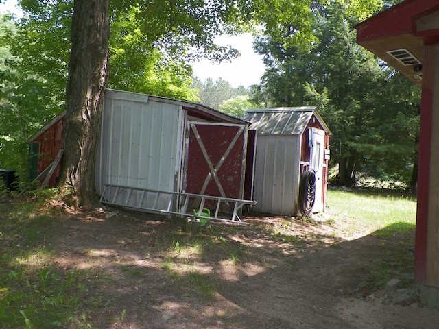 611 Yosemite Rd, Cadillac, MI 49601 - photo 14