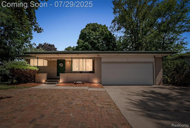 2550 W Walton Blvd, Waterford, MI 48329 - photo 27
