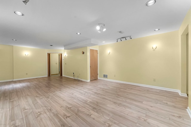 9771 E Avondale Ln, Traverse City, MI 49684 - photo 59