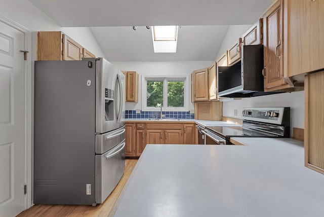9771 E Avondale Ln, Traverse City, MI 49684 - photo 32