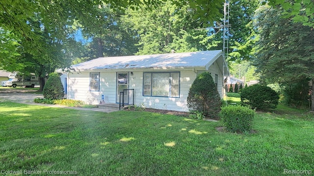 5847 W Lapeer Rd, North Branch, MI 48461 - photo 2