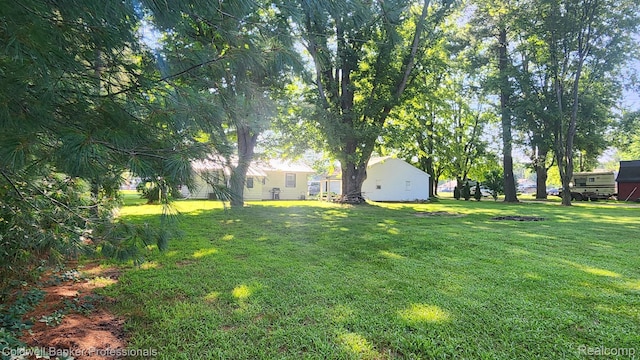5847 W Lapeer Rd, North Branch, MI 48461 - photo 5