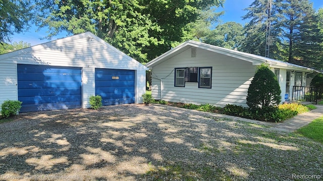 5847 W Lapeer Rd, North Branch, MI 48461 - photo 21