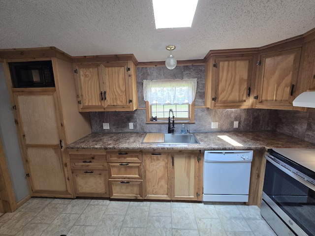 518 S Main St, Waldron, MI 49288 - photo 21