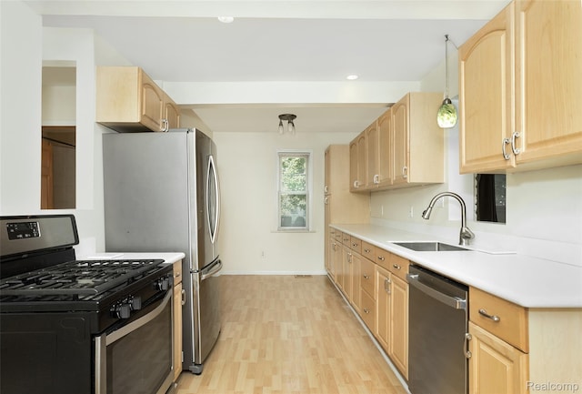 922 Butternut Ave, Royal Oak, MI 48073 - photo 5