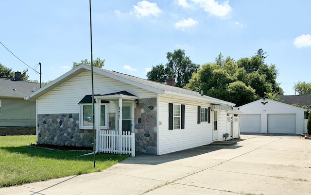 233 N Rosemary St, Lansing, MI 48917 - photo 1