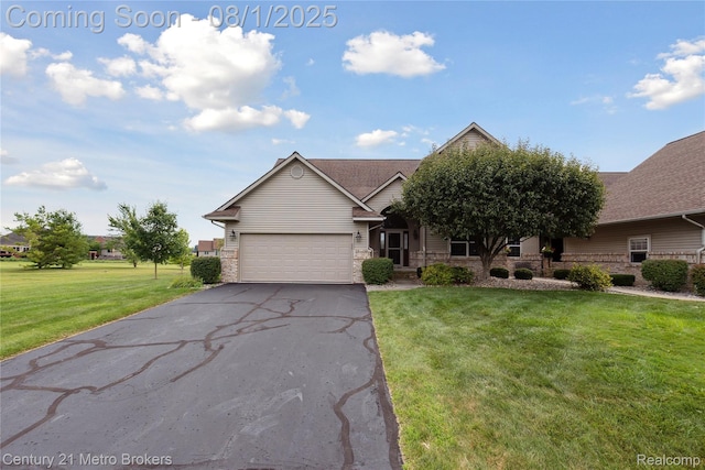 2318 Crossings Cir, Davison, MI 48423 - photo 1