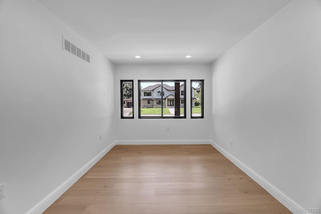 2 Ridgemont Ct, Dearborn, MI 48124 - photo 19