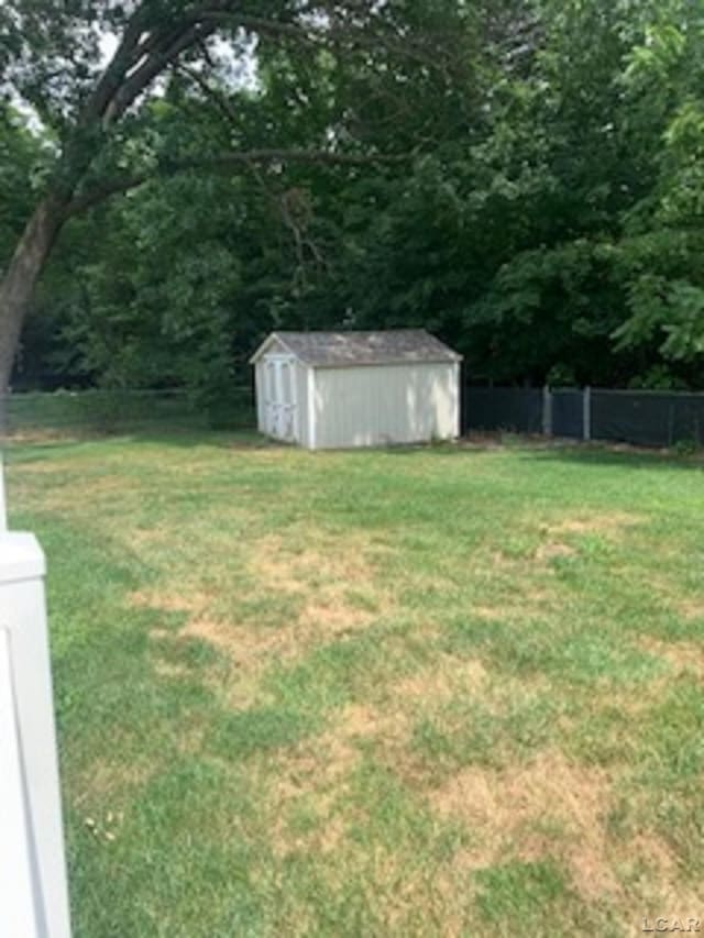 1130 Abbott Ct, Adrian, MI 49221 - photo 21