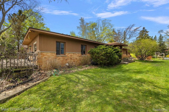 6351 Alden Dr, West Bloomfield, MI 48324 - photo 22