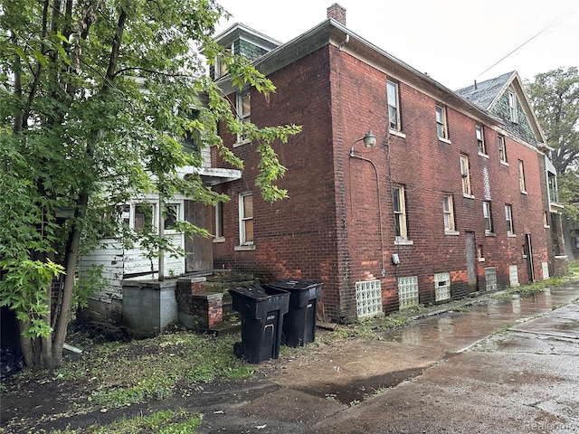 2009 Calvert St, Detroit, MI 48206 - photo 3