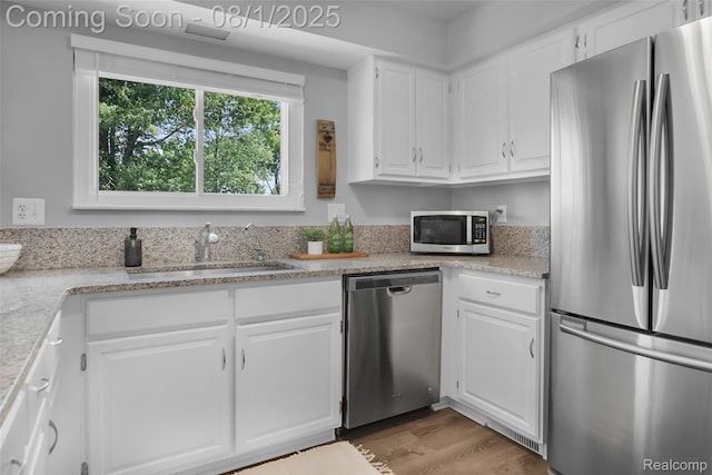 9851 Atwood Dr, South Lyon, MI 48178 - photo 15