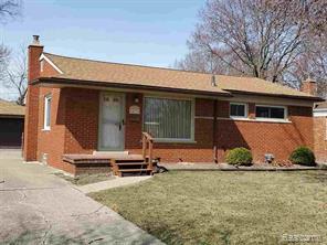 24335 Cottage Ln, Warren, MI 48089 - photo 1