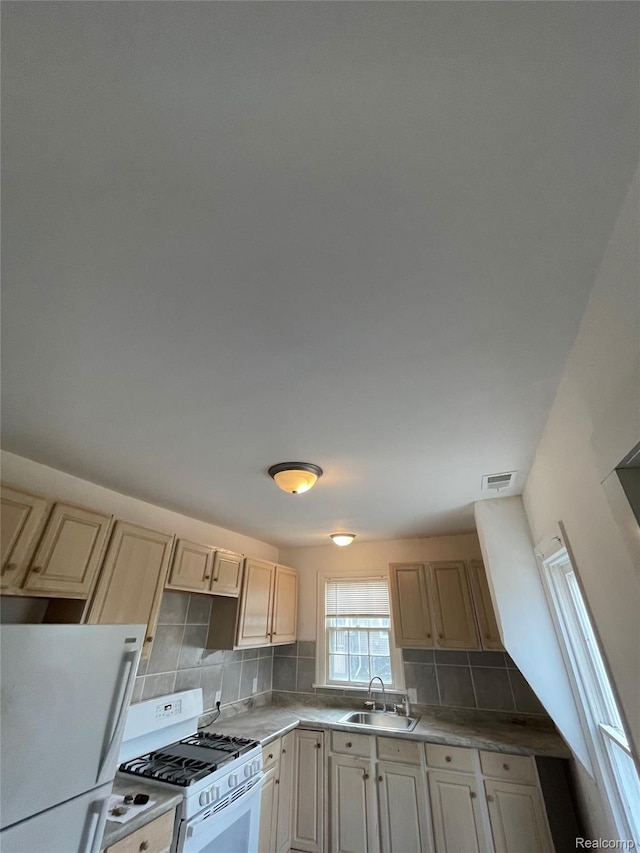 1537 Bay St, Saginaw, MI 48602 - photo 11