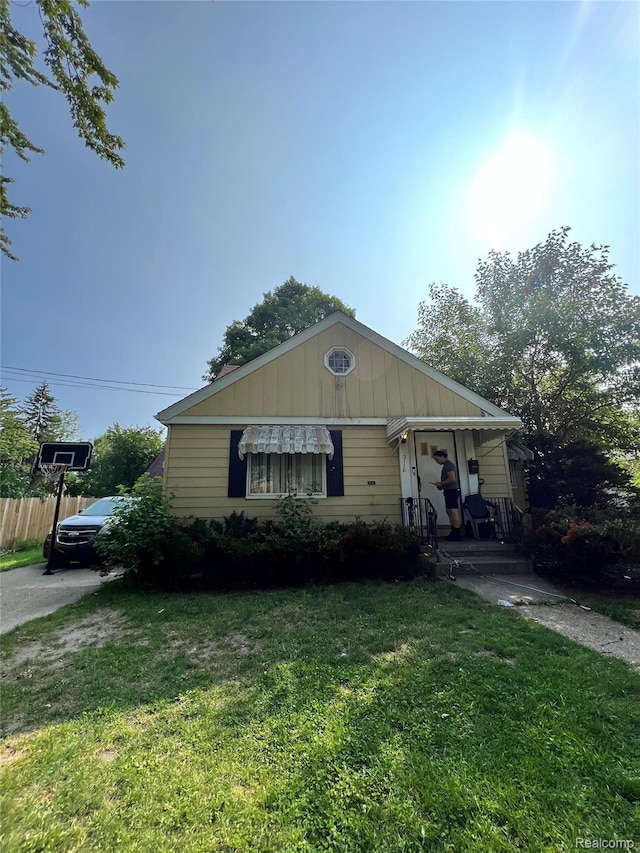 3116 Mackinaw St, Saginaw, MI 48602 - photo 1