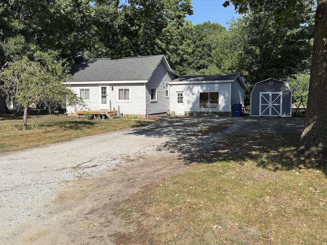 172 N 6th Ave, Fruitport, MI 49415 - photo 1