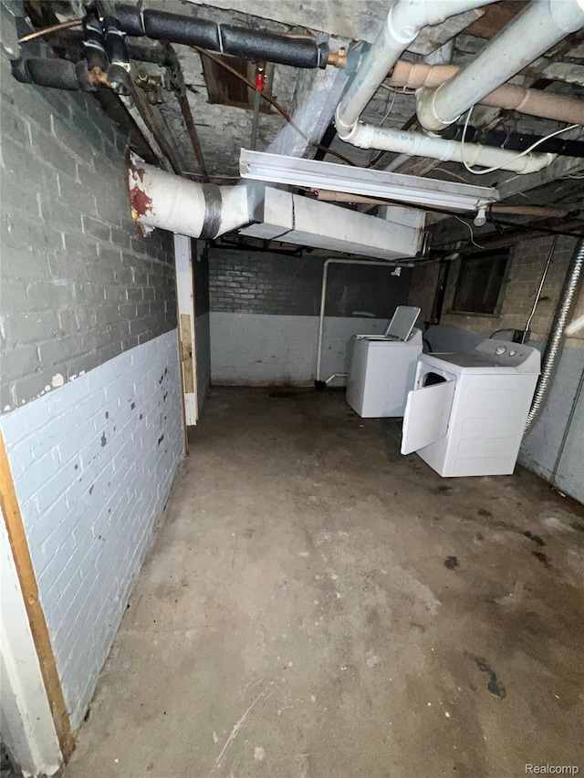 1545 Bay St, Saginaw, MI 48602 - photo 32