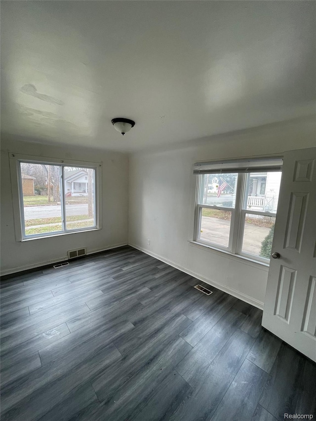 516 S Wheeler St, Saginaw, MI 48602 - photo 9
