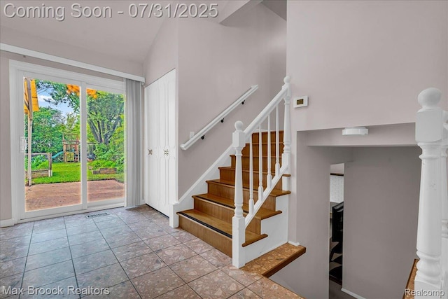 536 Fox River Dr, Bloomfield Hills, MI 48304 - photo 4