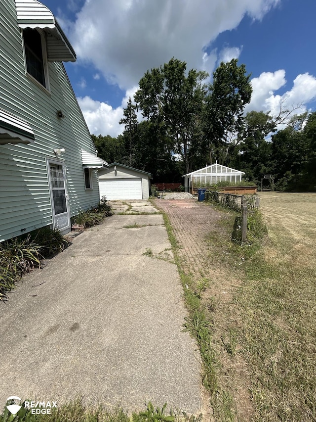 426 W Wood St, Flint, MI 48503 - photo 15