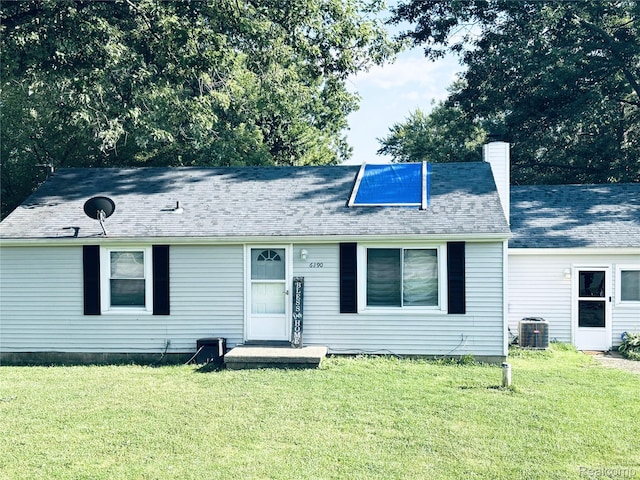6290 Lapeer Rd, Burton, MI 48509 - photo 1