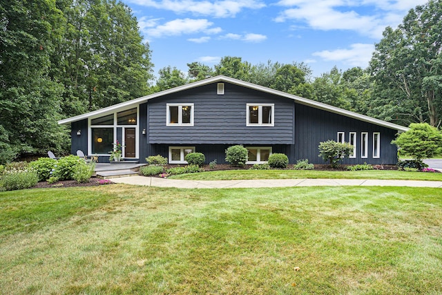 2274 Perry St, Holland, MI 49424 - photo 2