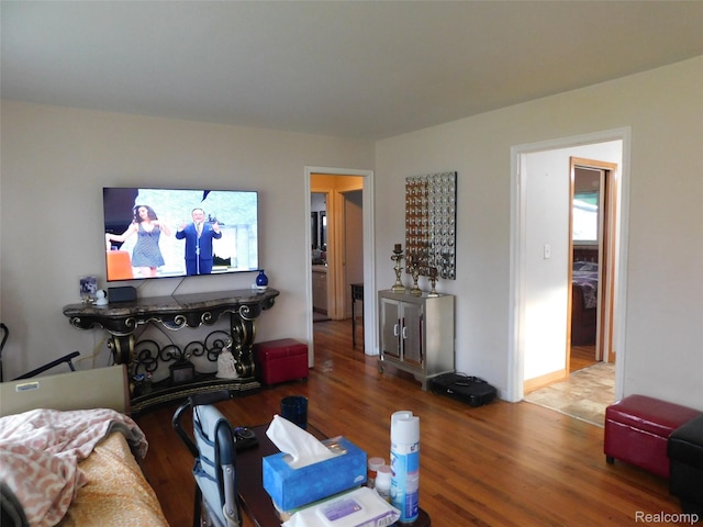 8263 Linda St, Warren, MI 48093 - photo 7