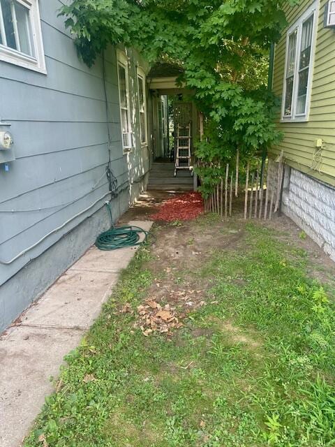 141 E Maple Ave, Adrian, MI 49221 - photo 6