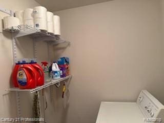 1533 Covington Xing Unit 16, Commerce Twp, MI 48390 - photo 31