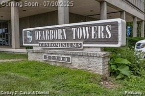 22700 Garrison St Unit 903, Dearborn, MI 48124 - photo 3