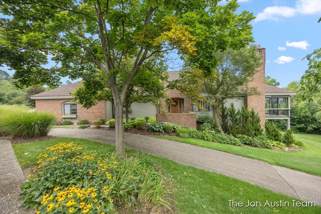 875 Cascade Hills E Drive Se, Grand Rapids, MI 49546 - photo 1