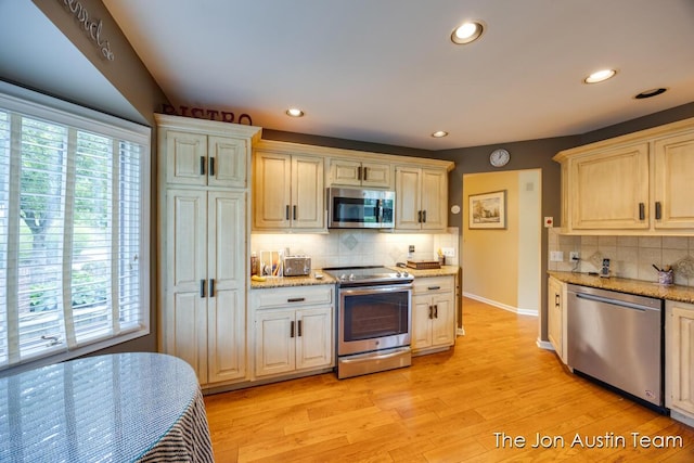 875 Cascade Hills E Drive Se, Grand Rapids, MI 49546 - photo 17