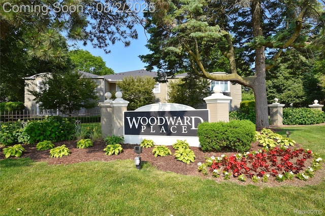 1111 N Old Woodward Ave Unit 13, Birmingham, MI 48009 - photo 2