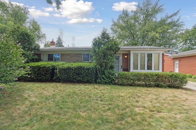28709 Newport Dr, Warren, MI 48088 - photo 2