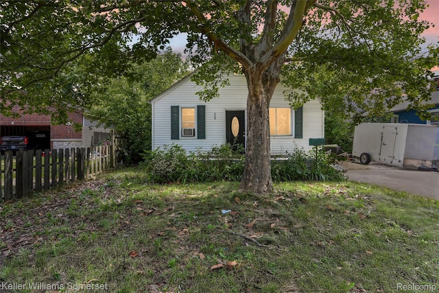 664 Emerson Ave, Pontiac, MI 48340 - photo 2