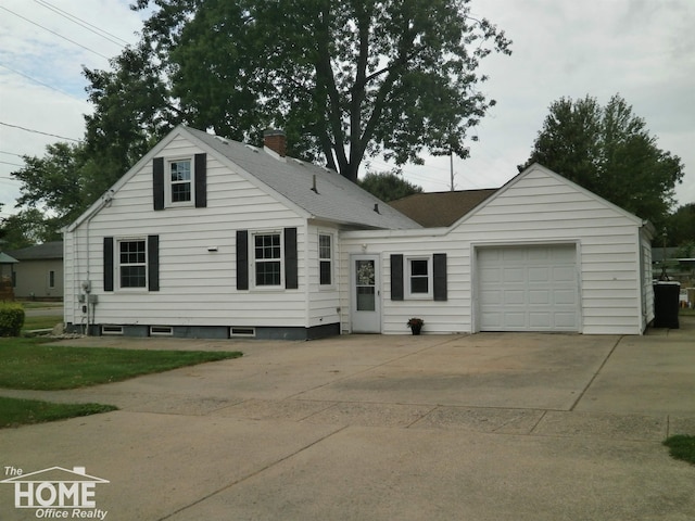 802 W Stewart St, Owosso, MI 48867 - photo 16