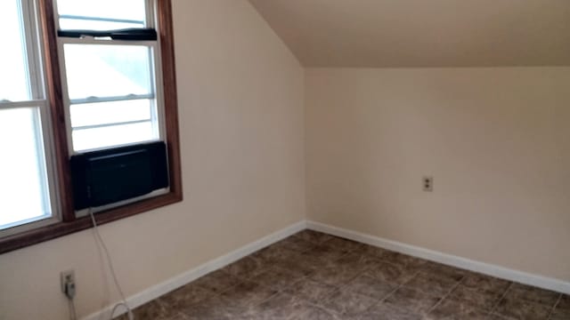14567 Longtin St, Southgate, MI 48195 - photo 2