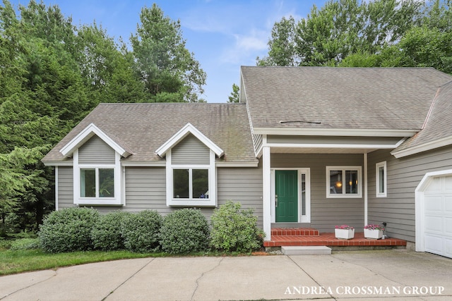 17220 Quail Creek Dr, Spring Lake, MI 49456 - photo 2