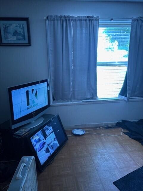 404 W Saint Joseph St, Watervliet, MI 49098 - photo 2