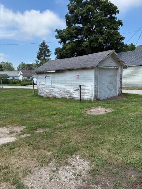 404 W Saint Joseph St, Watervliet, MI 49098 - photo 27