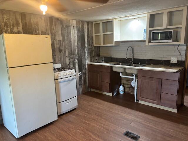 3524 Sandra Dr, Newaygo, MI 49337 - photo 9